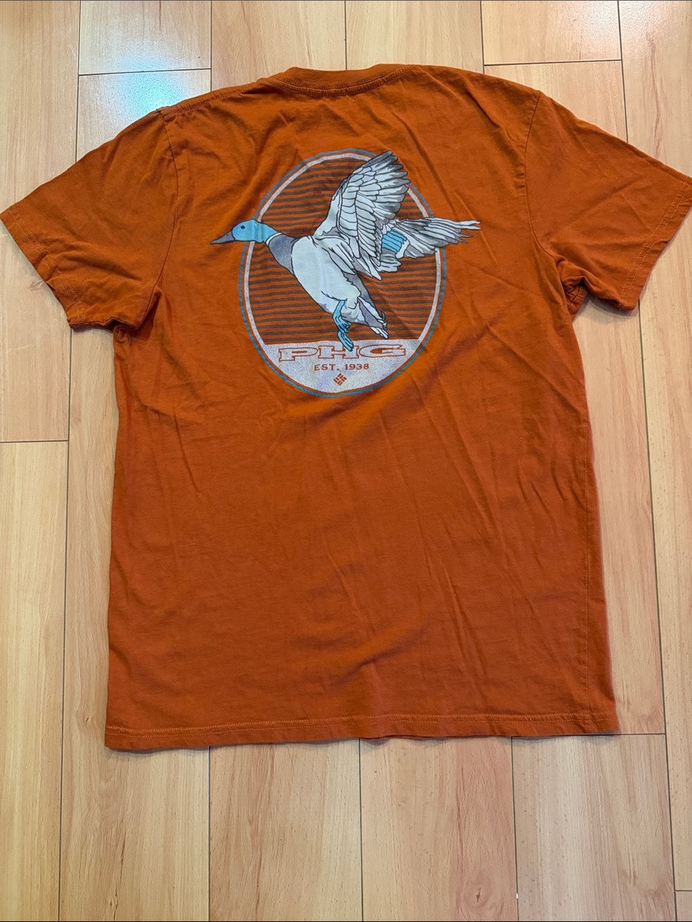 Short-Sleeve Graphic Tee in Burnt Orange with Duck Motif
